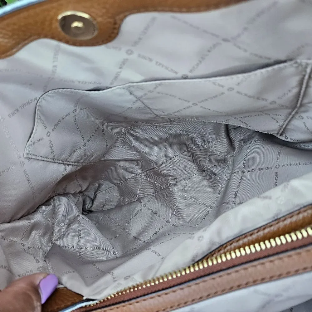 NWT Michael kors shoulder bag